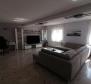Impressive family house 200 meters from the sea in Medulin - pic 8