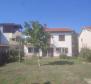 House for sale in Valdebek district of Pula - pic 2