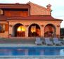 Nice stone house 225m2, Vodnjan - pic 24