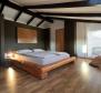 Villa pour mini-hôtel avec 12 chambres et une piscine, Bale - pic 29