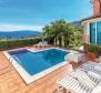 Villa mit Pool und wunderschönem Panoramablick auf das Meer, Opatija - foto 2