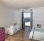 Moderní apart-vila se 4 apartmány jen 50 metrů od moře - pic 26