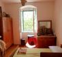 Tengerparti kőház/villa kerttel közvetlenül a riván, a kikötőhelyek előtt - pic 12