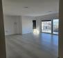 Új apartmanok Srimában, a strand első vonalában - pic 28