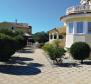 Extravagante Villa zum Verkauf in Vodice mit Swimmingpool, Garage, Fitness, Spielzimmer - foto 37