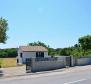 Outstanding offer - house in Rovinj outskirts within greenery just 300 meters from the sea - pic 4