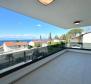 Moderní vila s bazénem a panoramatickým výhledem na moře v Njivicích, pouhých 200 metrů od moře - pic 6