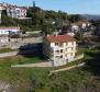 Spacieuse maison individuelle 580m2 avec vue mer sur un terrain de 3200 m2 à Pobri, Opatija - pic 3