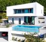 Csodálatos új, modern villa az Omis riviérán, mindössze 60 méterre a tengertől, úszómedencével, szaunával, fitnesz stúdióval és garázzsal - pic 3