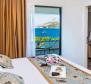 Csodálatos új, modern villa az Omis riviérán, mindössze 60 méterre a tengertől, úszómedencével, szaunával, fitnesz stúdióval és garázzsal - pic 21