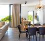 Csodálatos új, modern villa az Omis riviérán, mindössze 60 méterre a tengertől, úszómedencével, szaunával, fitnesz stúdióval és garázzsal - pic 42