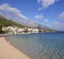 Propriété de deux appartements à Baska Voda avec une vue magnifique sur la mer, à seulement 50 mètres de la mer - pic 18