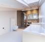 Un palais de 1ère ligne récemment rénové à Opatija avec piscine propose des appartements à vendre - pic 24