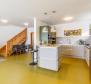 Modern villa with swimming pool just 150 meters from the sea in Medulin - pic 8