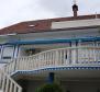 Apart-Villa in Dugi Rat, nur 70 Meter vom Meer entfernt - foto 6