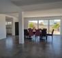 Modern villa úszómedencével Zadar közelében, mindössze 120 méterre a tengertől - pic 9