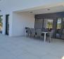 Modern villa úszómedencével Zadar közelében, mindössze 120 méterre a tengertől - pic 20