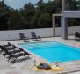 Moderne Villa im Grünen im mittelalterlichen Barban - foto 35