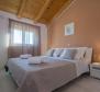 Villa dans le quartier de Fažana avec piscine et verdure autour, sur 2300 m². terrain - pic 26