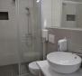 Dom z 9 apartamentami w Cesarica, Karlobag 150 metrów od morza - pic 6