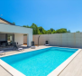 Maison de plain-pied nouvellement construite avec piscine dans le quartier de Rabac - pic 3