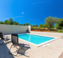 Maison de plain-pied nouvellement construite avec piscine dans le quartier de Rabac - pic 37