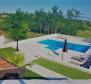 Appart-hôtel de luxe de 7 unités à Lopar, île de Rab, à 600 mètres de la mer - pic 2