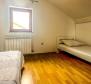 Appartement avec vue imprenable sur la mer et prix incroyablement bas à Njivice, Omišalj - pic 9