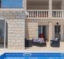 Villa à Korcula sur la 1ère ligne de mer avec une vue incroyable sur la mer et un quai privé pour les bateaux ! - pic 39