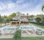 New villa of outstanding design only 100 meters from beaches in a new 5***** resort, Umag area - pic 4