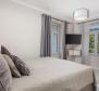 Exklusive Wohnung in einer österreichisch-ungarischen Villa in Lovran, mit Meerblick, 100 m vom Strand entfernt + 25m2 Wohnung - foto 9