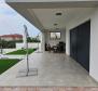 Magnifique villa neuve à Banjol, île de Rab, à seulement 200 m de la mer ! - pic 9