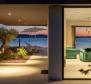 Csodálatos 1. vonalbeli modern villa a tengerparton Zadar környékén - pic 20