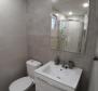 Családi három apartman ház, 90 m-re a tengertől Vis-szigeten - pic 9