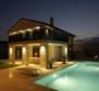 Modern villa úszómedencével Rovinj környékén, 6 km-re a tengertől - pic 14