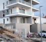 Neodolatelně okouzlující penthouse se střešní terasou na Čiovu v nové rezidenci 150 metrů od moře - pic 19