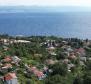 Apartment building of 700m2 with a swimming pool in Lovran + 6000m2 of land with a project for a wellness resort with 28 rooms - pic 6