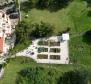 Apartment building of 700m2 with a swimming pool in Lovran + 6000m2 of land with a project for a wellness resort with 28 rooms - pic 26