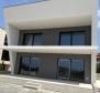 Újonnan épült villa Medulinban, panorámás kilátással a tengerre - pic 4