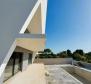 Újonnan épült villa Medulinban, panorámás kilátással a tengerre - pic 19