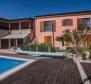 Spacious villa with a large building plot in Rovinj - pic 6