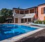 Spacious villa with a large building plot in Rovinj - pic 40