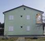 Haus zum Verkauf in Baška, Insel Krk, 500 Meter vom Meer entfernt - foto 6