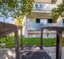 Haus mit 6 möblierten Mietwohnungen in Baska auf der Insel Krk - foto 30