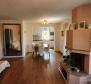 Maison de 5 appartements avec beaucoup de potentiel, dans un endroit calme et magnifique dans la région de Porec - pic 45