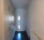 Maison de 5 appartements avec beaucoup de potentiel, dans un endroit calme et magnifique dans la région de Porec - pic 49