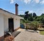 Maison de 5 appartements avec beaucoup de potentiel, dans un endroit calme et magnifique dans la région de Porec - pic 74