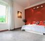 Dwupoziomowy apartament w willi w Opatii, z widokiem na morze, 150 metrów od morza - pic 11