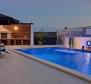 Kényelmes, modern villa úszómedencével Marcanában - gyönyörű ingatlan vásárolható! - pic 57