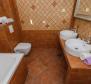 Luxus villa a tenger 1. sorban, szemben a magas színvonalú kikötővel - pic 33